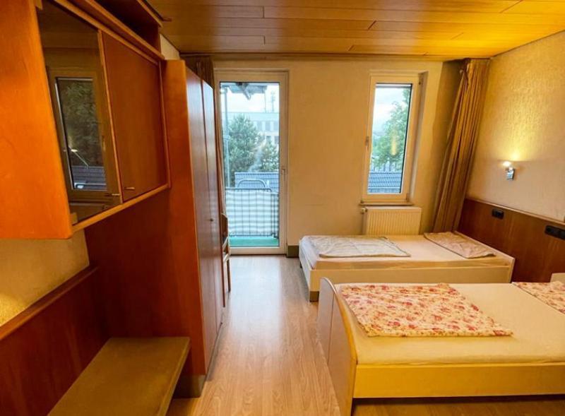 One Room Apartment In Бергиш-Гладбах Экстерьер фото